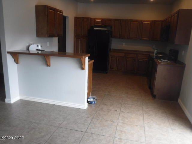 Foto del edificio - 5054 Raintree Cir