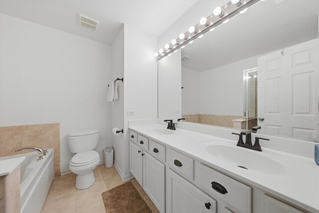 Building Photo - 2353 Georgetown Cir