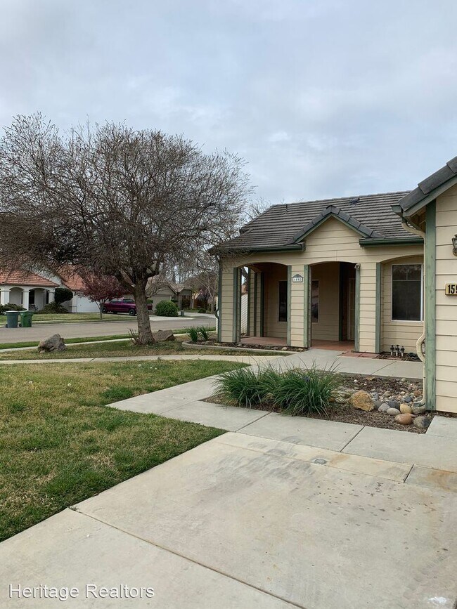 Building Photo - 3 br, 2 bath House - 1592 Chimney Way