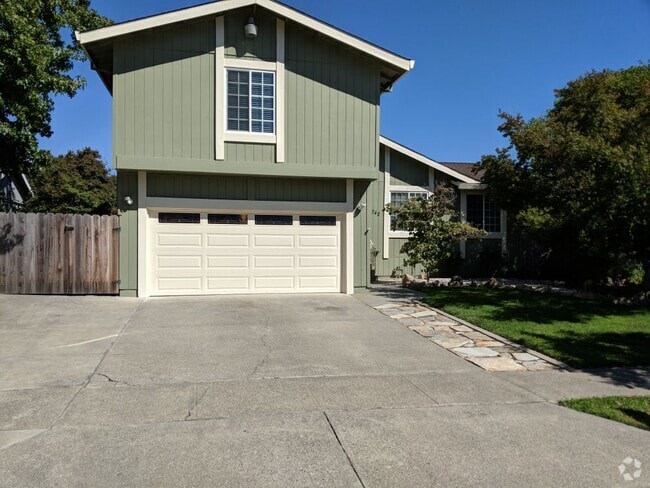 Building Photo - 742 Jacob Ct