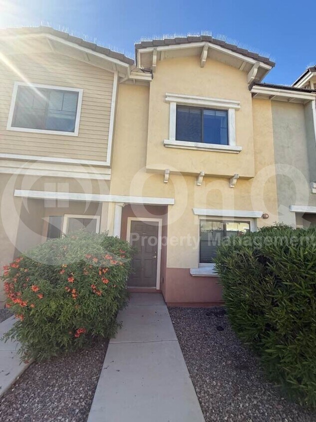 Foto principal - 7323 E Belleview St