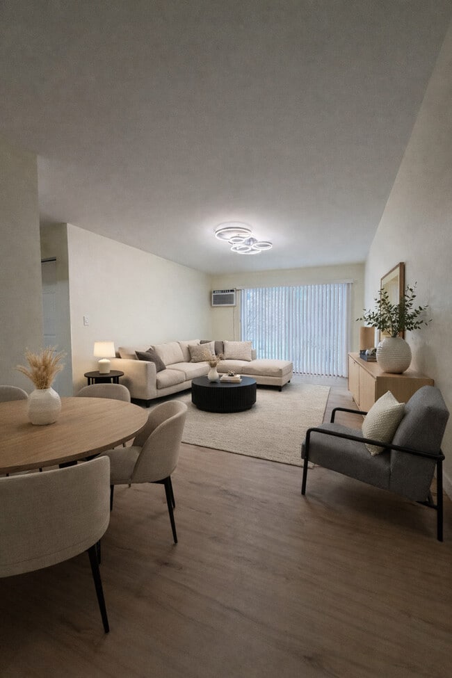 Building Photo - 16W481 Lake Dr