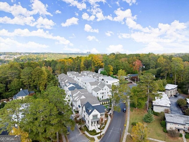 Building Photo - 4001 Haverhill Dr NE