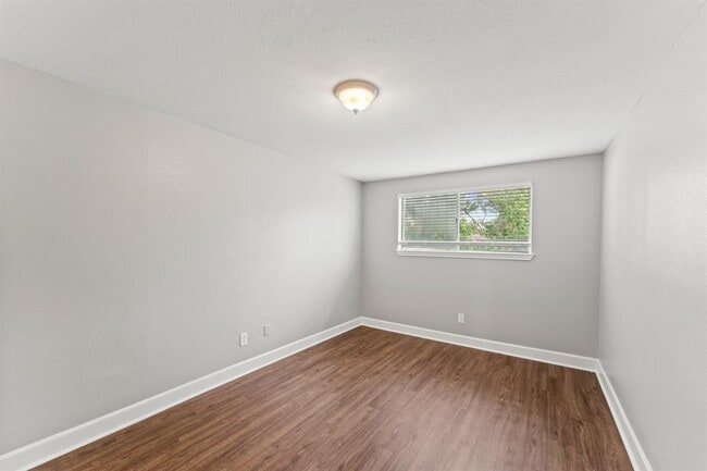 Building Photo - 12223 Wild Pine Dr