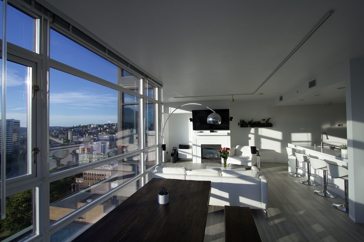 Foto principal - 1420 Terry Ave