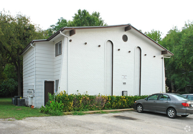 Foto del edificio - Hollow Creek Fourplexes