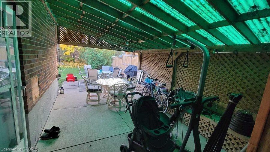 Building Photo - 1482 Fisher Ave