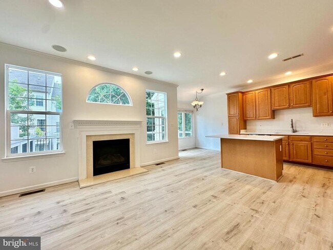 Building Photo - 20168 Plum Ridge Terrace