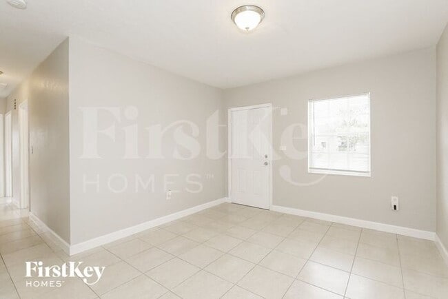 Foto del edificio - 19241 NW 6th Ave