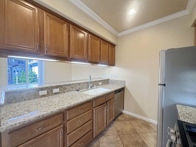 Foto del edificio - Great 3B/2.5BA Townhome in Sabre Springs!