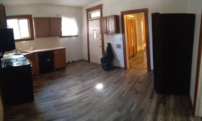 Foto del edificio - 1838 W College Ave