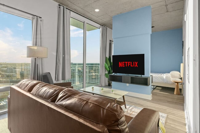 Building Photo - 605 N 12th St