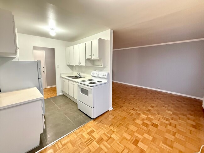 Building Photo - 17 Eccleston Dr