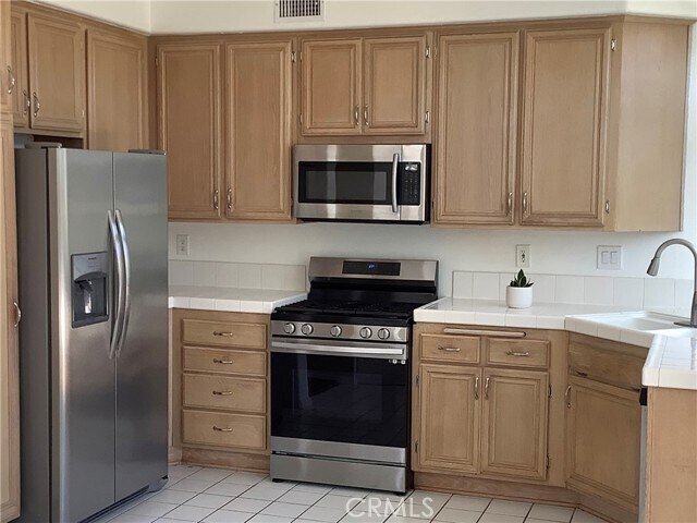 Foto del edificio - 932 S Lone Pine Ln