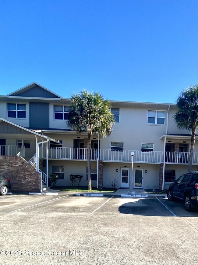 Building Photo - 1600 Woodland Dr