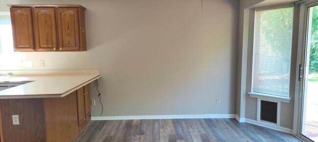 Foto del edificio - 32380 Brown St