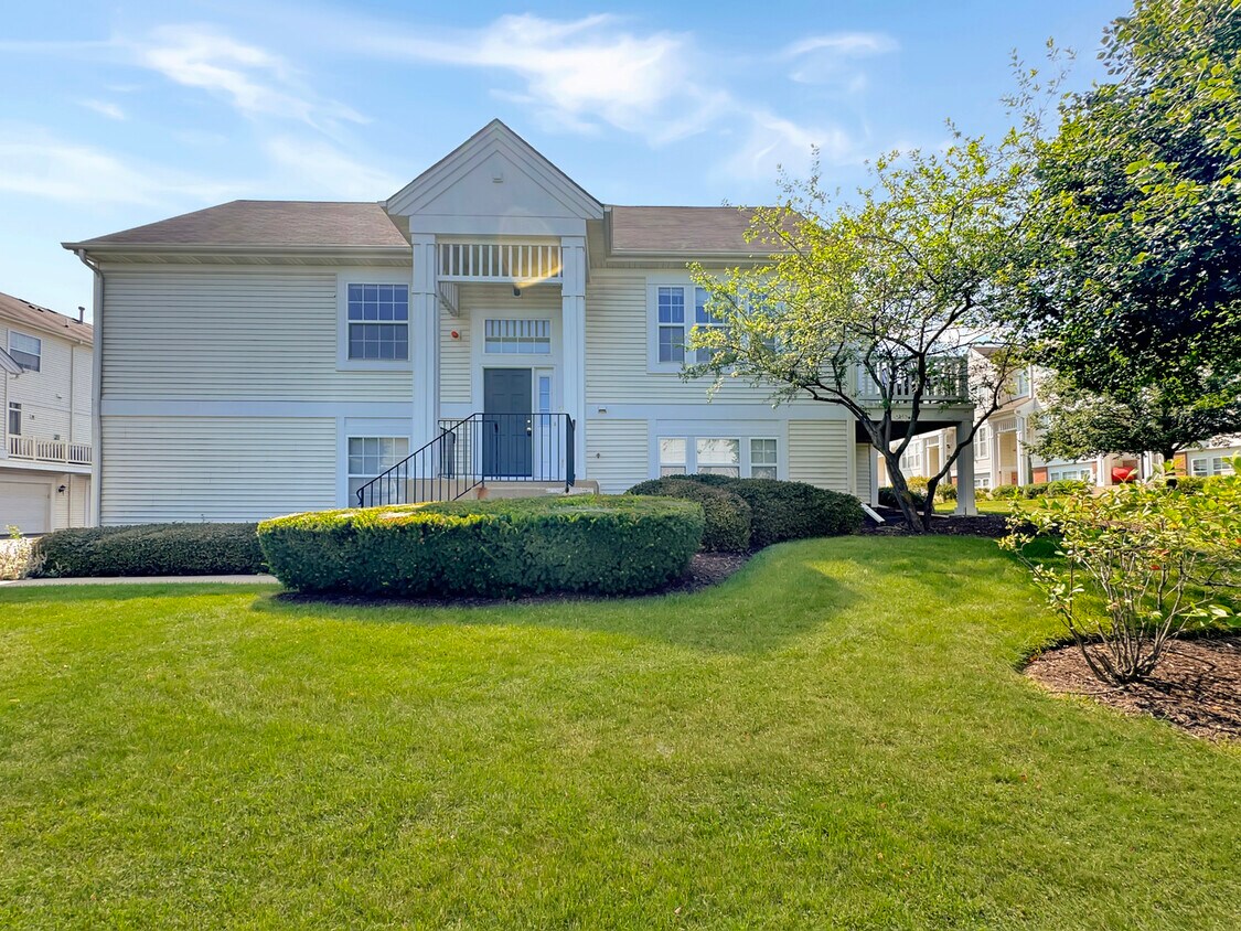 Primary Photo - 3053 Nicklaus Ln