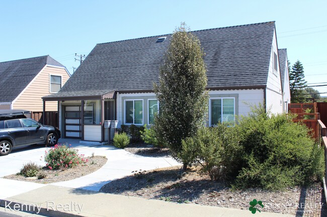 Foto del edificio - 3 br, 2.5 bath House - 147 Francisco Drive