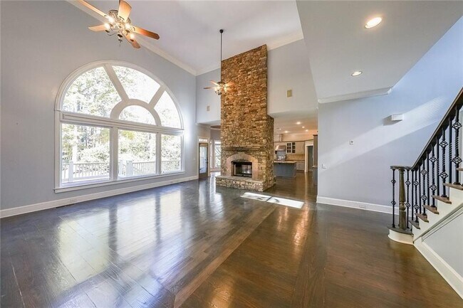 Foto del edificio - 2747 Lockerly Ln