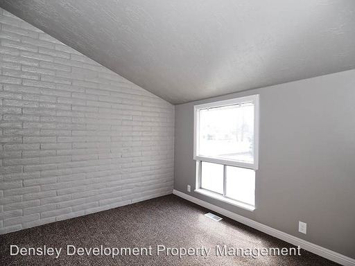 Building Photo - 7942 S Harvel Dr