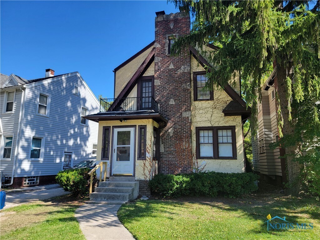 2716 Hoehler Dr, Toledo, OH 43606 Room for Rent in Toledo, OH