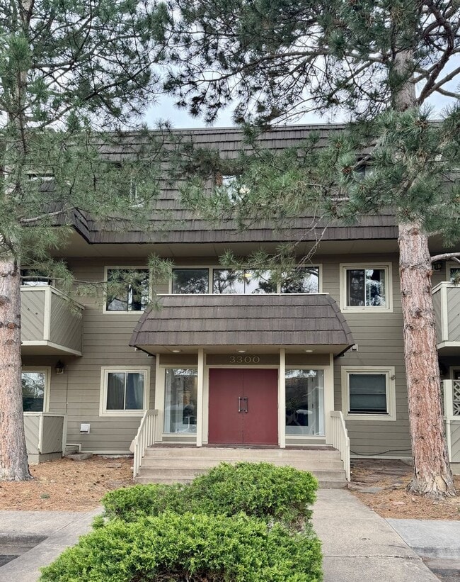 1 Bedroom, 1 Bath Apartment in Boulder - 1 Bedroom, 1 Bath Apartment in Boulder
