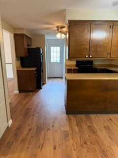 Building Photo - 1293 Manor Dr