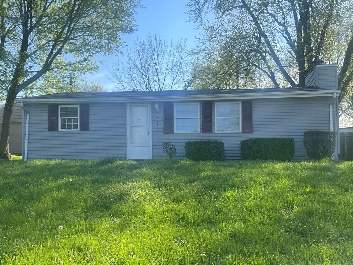 Primary Photo - 2 bedroom and 1 bath