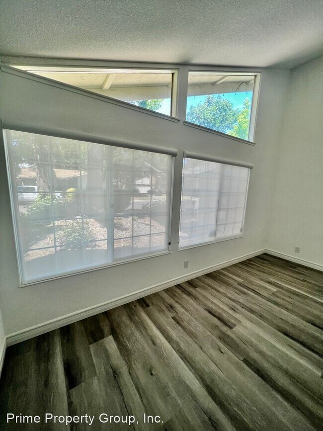 Building Photo - 3 br, 2 bath House - 2721 Adriatic Way