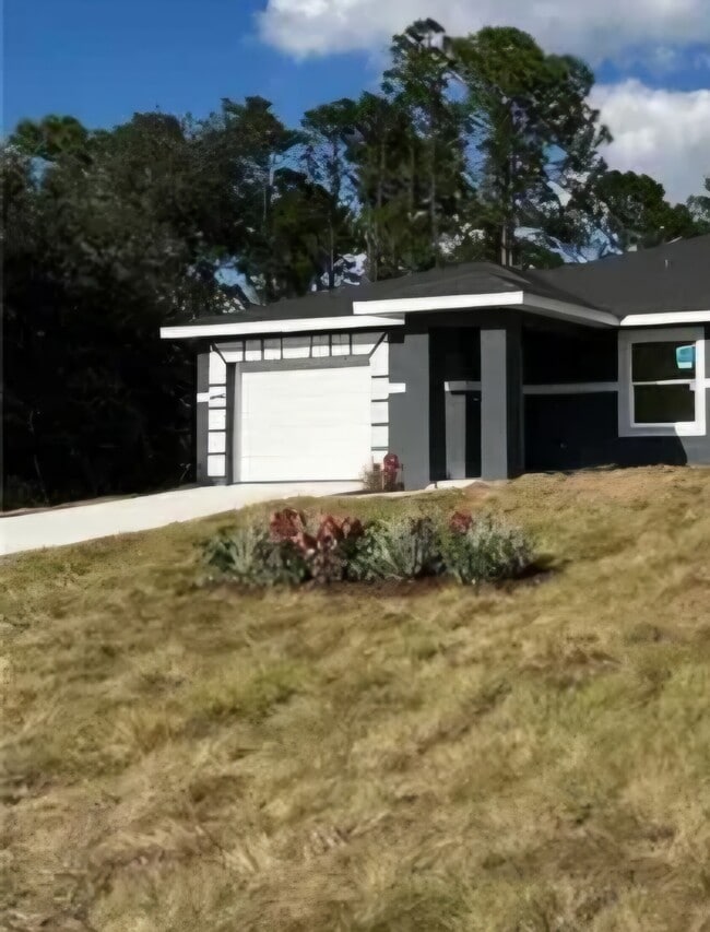 4646 24 ST SW - 4646 24 ST SW House