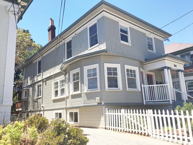 Foto del edificio - 3012 College Ave