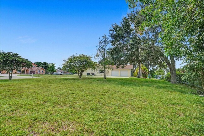 Foto del edificio - 1591 NW 114th Terrace