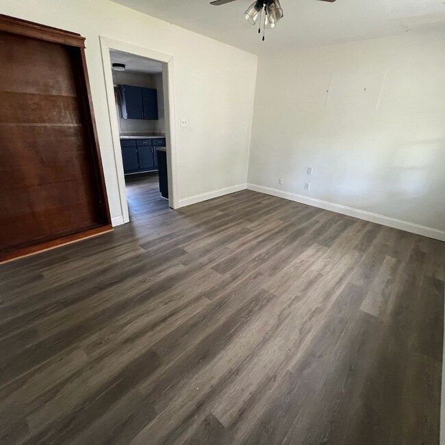 Foto del edificio - 1916 Dabney Dr