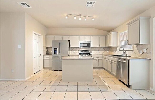 Building Photo - 2605 Butler Way