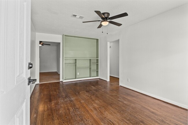 Foto del edificio - 2811 Morningside Ln