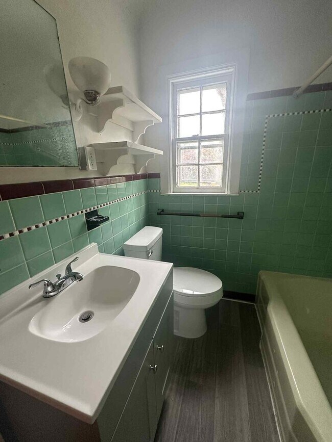 Foto del edificio - 3 Bed/1 Bath House