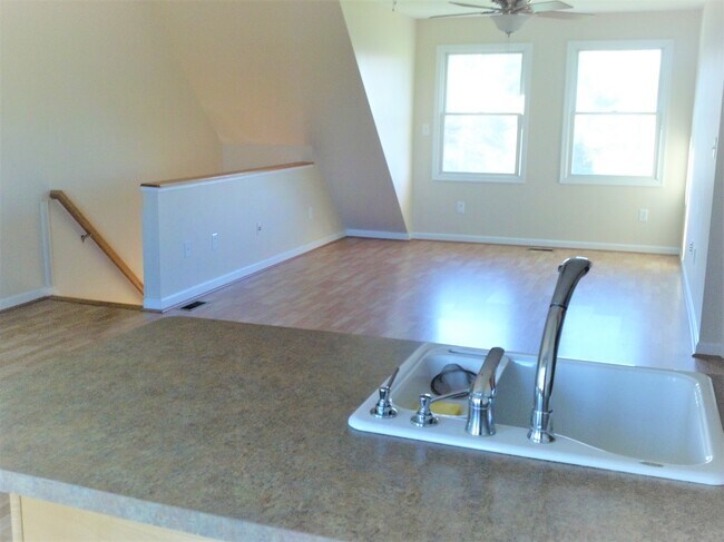 Gran salón - 49730 Diamond Ln