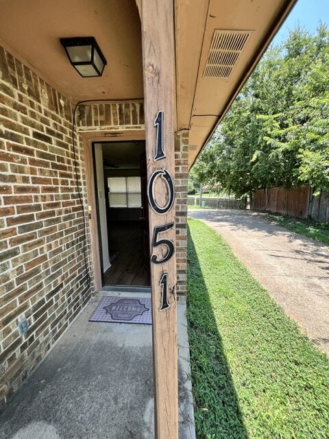 Building Photo - 1051 Cottonwood Trail