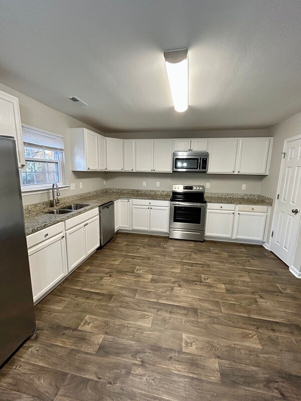 Photo - 5628 Idlewild Rd N House