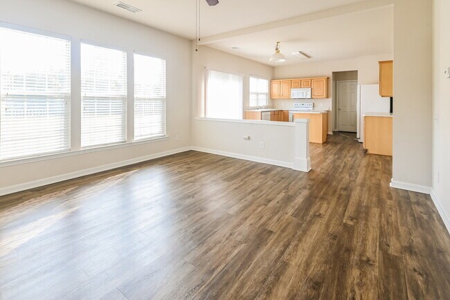 Foto del edificio - 10617 Red Pine Ct