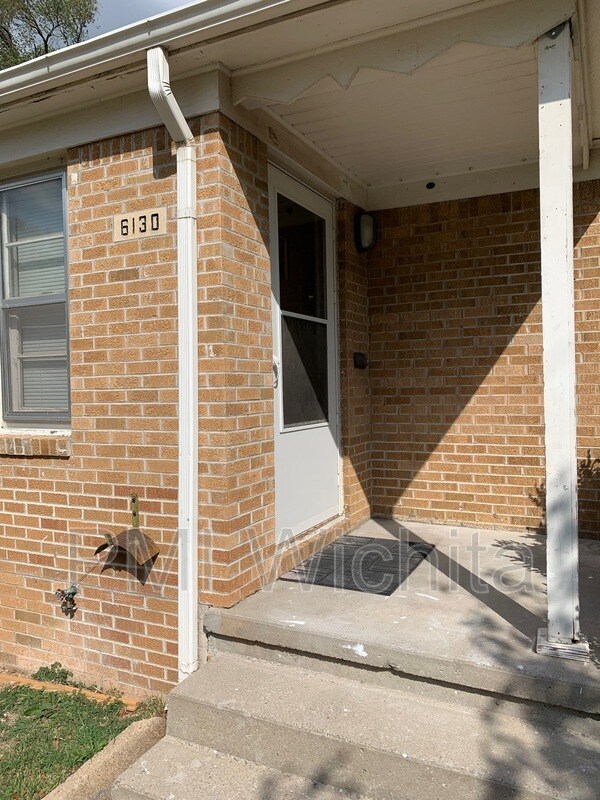 6130 E Harry St, Wichita, KS 67218 Condo for Rent in Wichita, KS