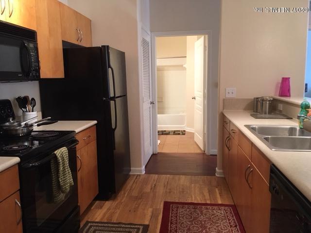Foto del edificio - 8290 Gate Pkwy W