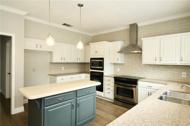 Building Photo - 8910 Marybank Dr
