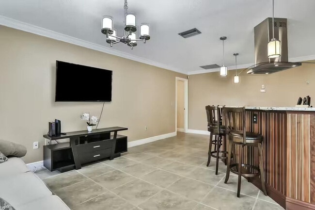 Building Photo - 7217 Alderwood Dr