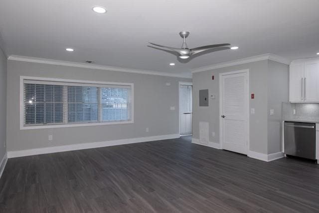 Building Photo - 116 Smithtown Blvd