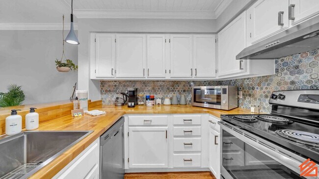 Foto del edificio - 318 Bream Ave