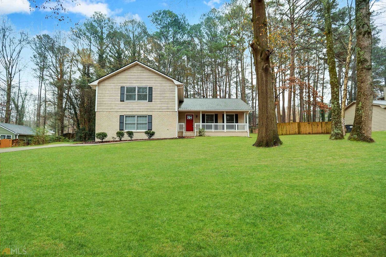 451 Benson Hurst Dr SW, Mableton, GA 30126 House for Rent in Mableton