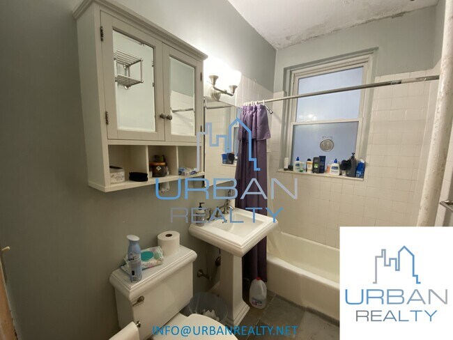 Foto del edificio - 2039 Commonwealth Ave