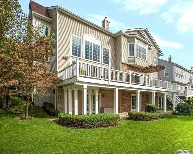Building Photo - 49 Hamlet Dr