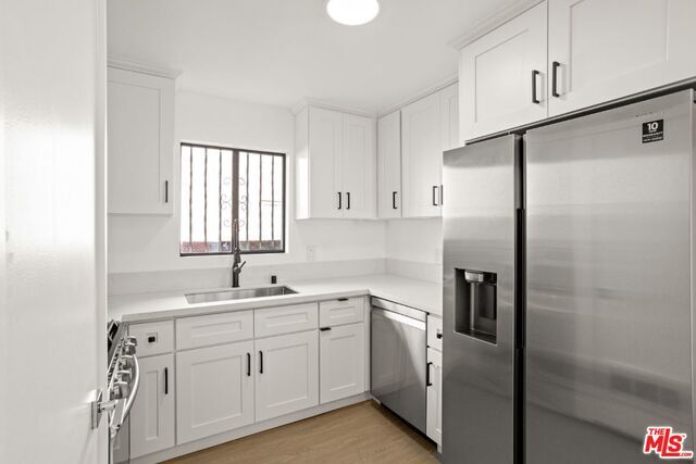 Building Photo - 980 White Knoll Dr
